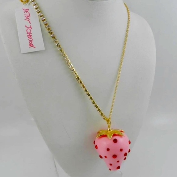 Betsey Johnson Strawberry Resin Bow Necklace Pendant - Picture 4 of 6